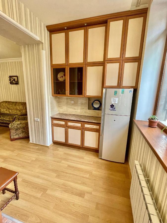 Apartment in the center of Jerevan Buitenkant foto